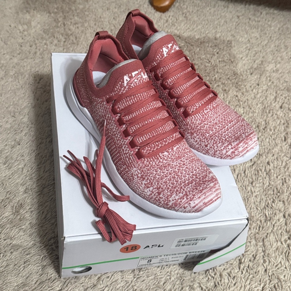 APL techloom breeze - NWT never worn